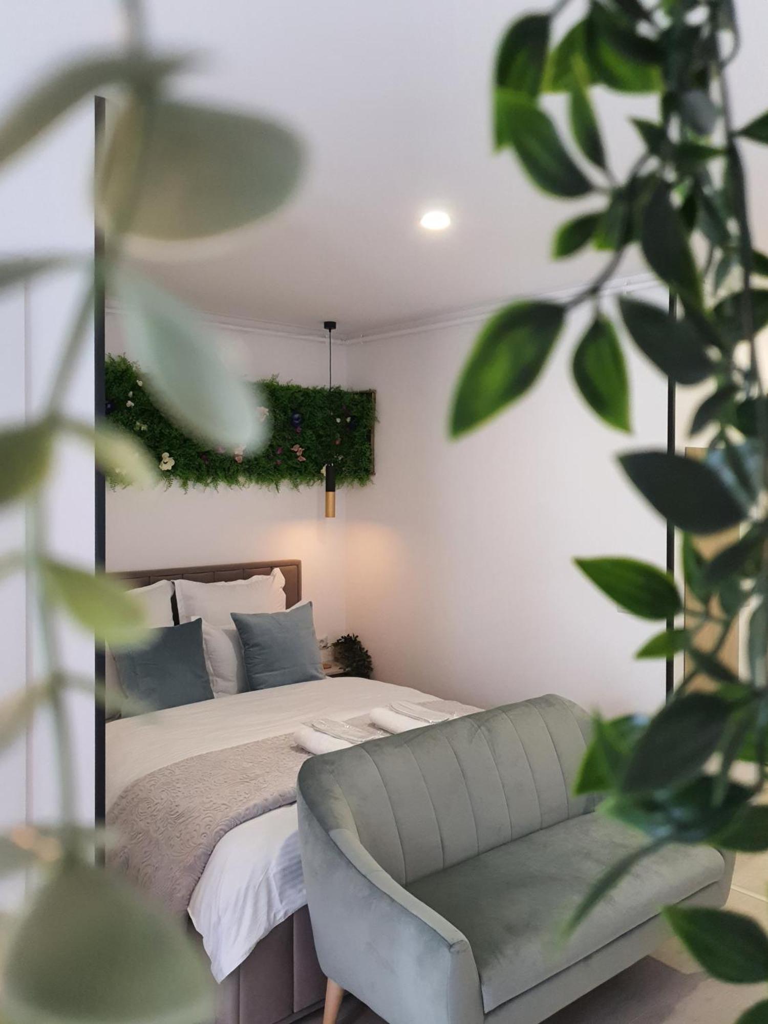 Premium Hils Brauner Studio Bucureşti Eksteriør bilde