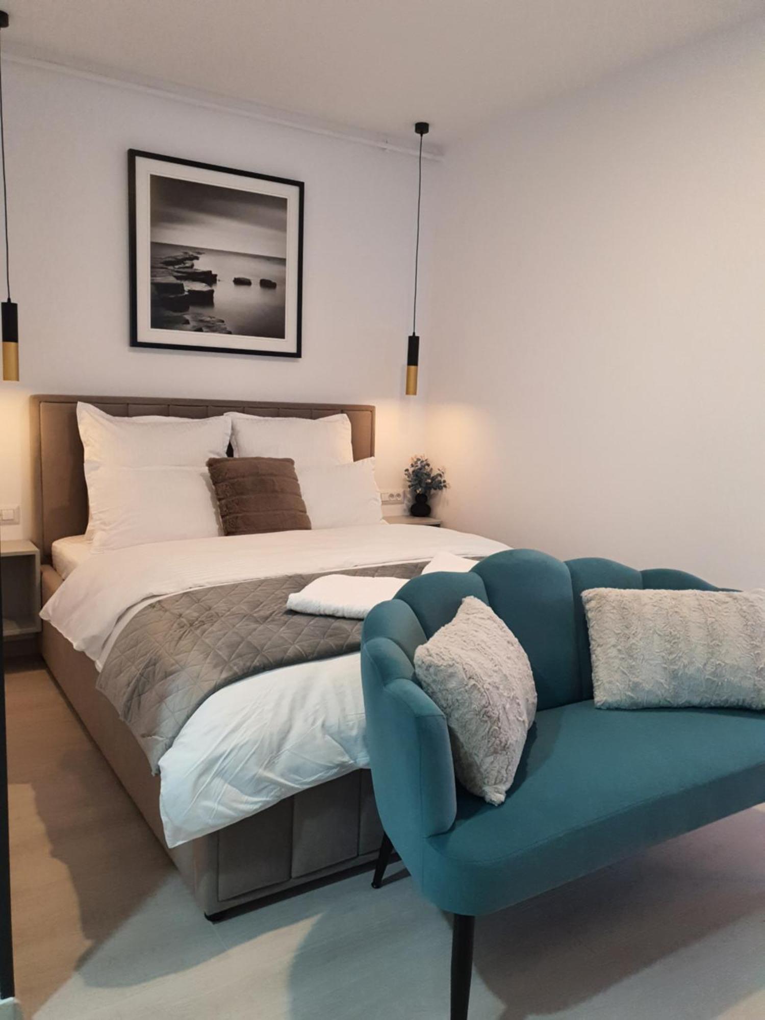 Premium Hils Brauner Studio Bucureşti Eksteriør bilde