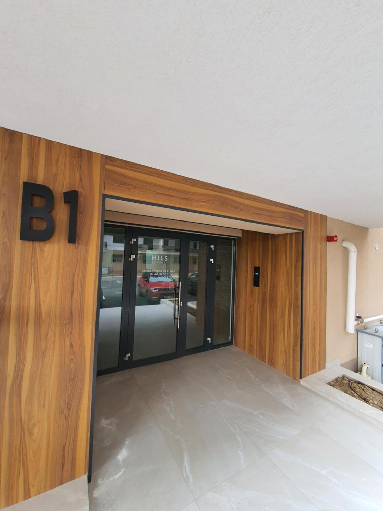 Premium Hils Brauner Studio Bucureşti Eksteriør bilde