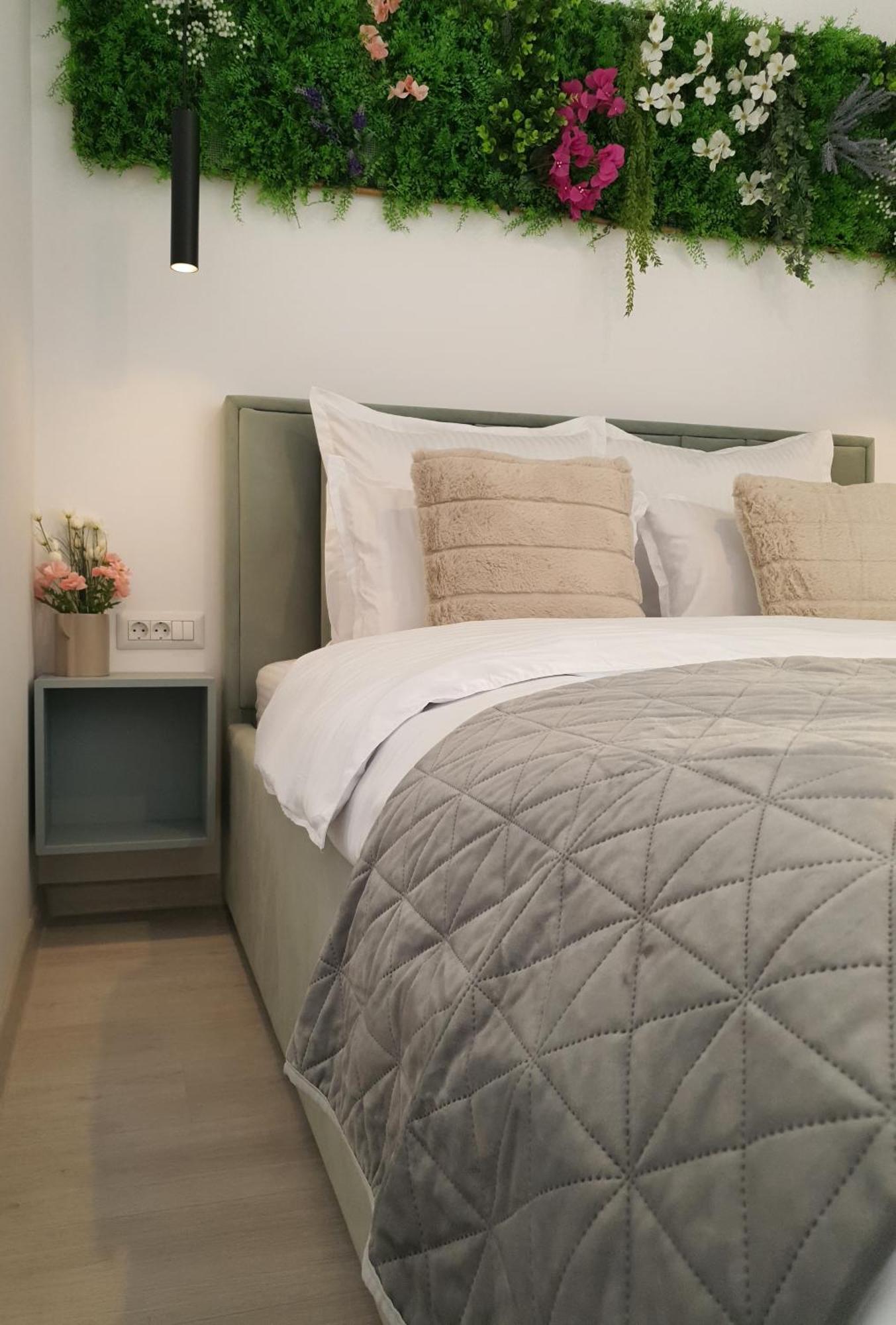 Premium Hils Brauner Studio Bucureşti Eksteriør bilde